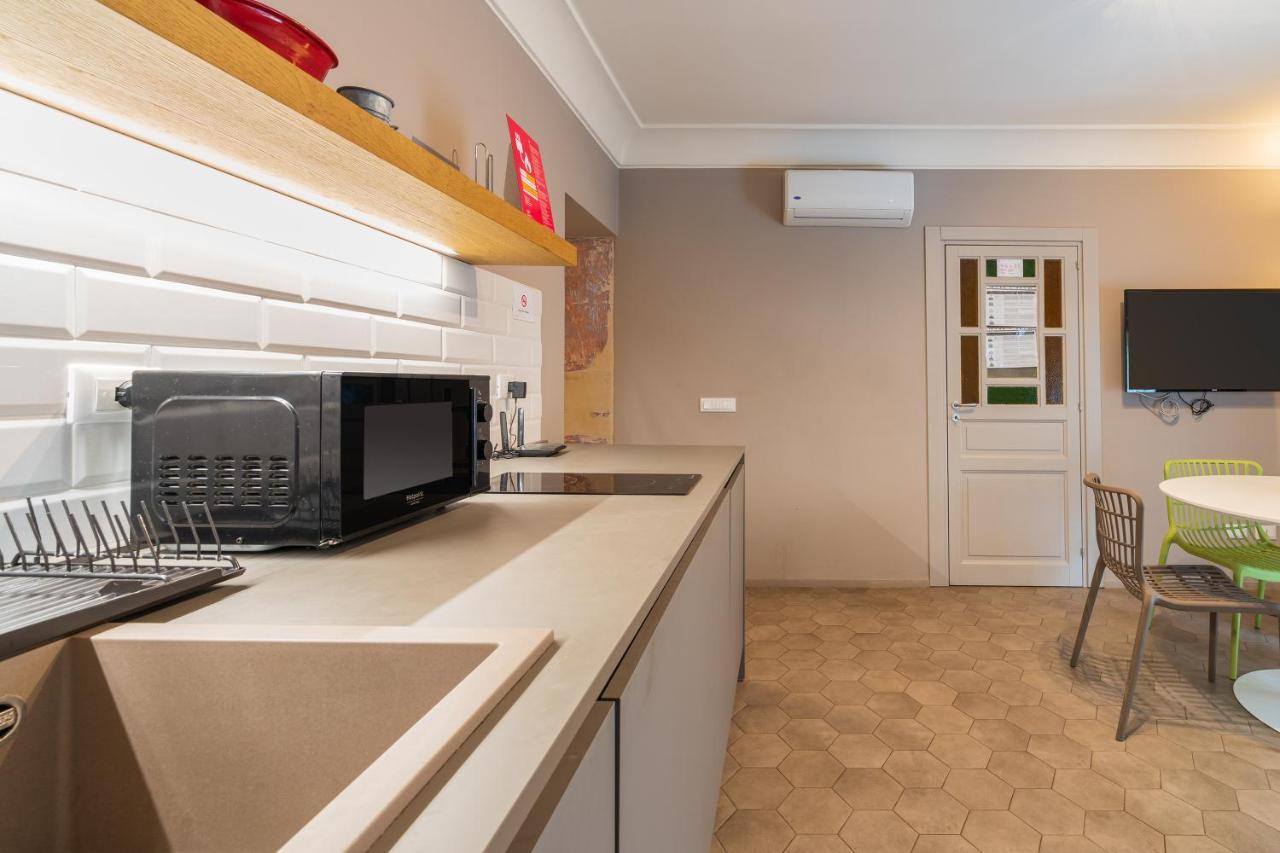 Ad Un Passo Da Ortigia Apartment Сиракуза Екстериор снимка